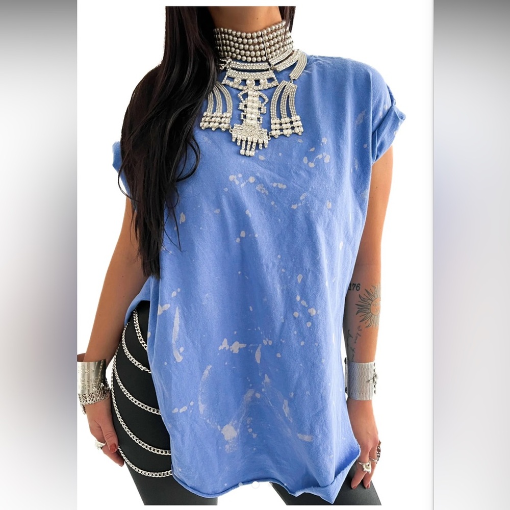 Pebby Forevee Cobalt Side Slit Tee Bleached